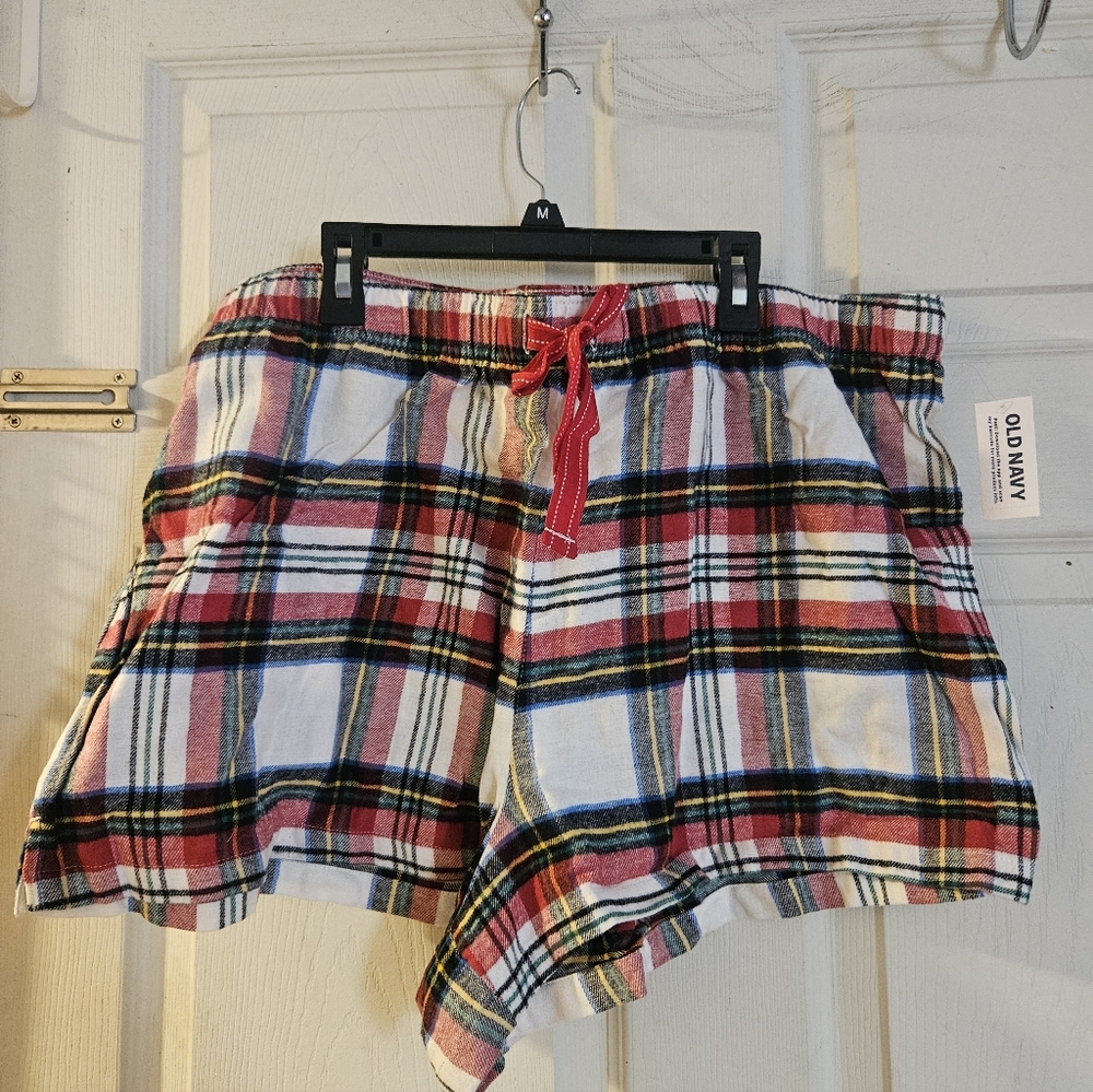 OLD NAVY WOMEN'S PLAID PAJAMA SHORTS: WHITE/RED: NEW WITH TAGS: SIZE XL